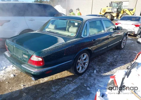2000 Jaguar Xjr из США, поврежденный, VIN SAJDA15B2YMF14147